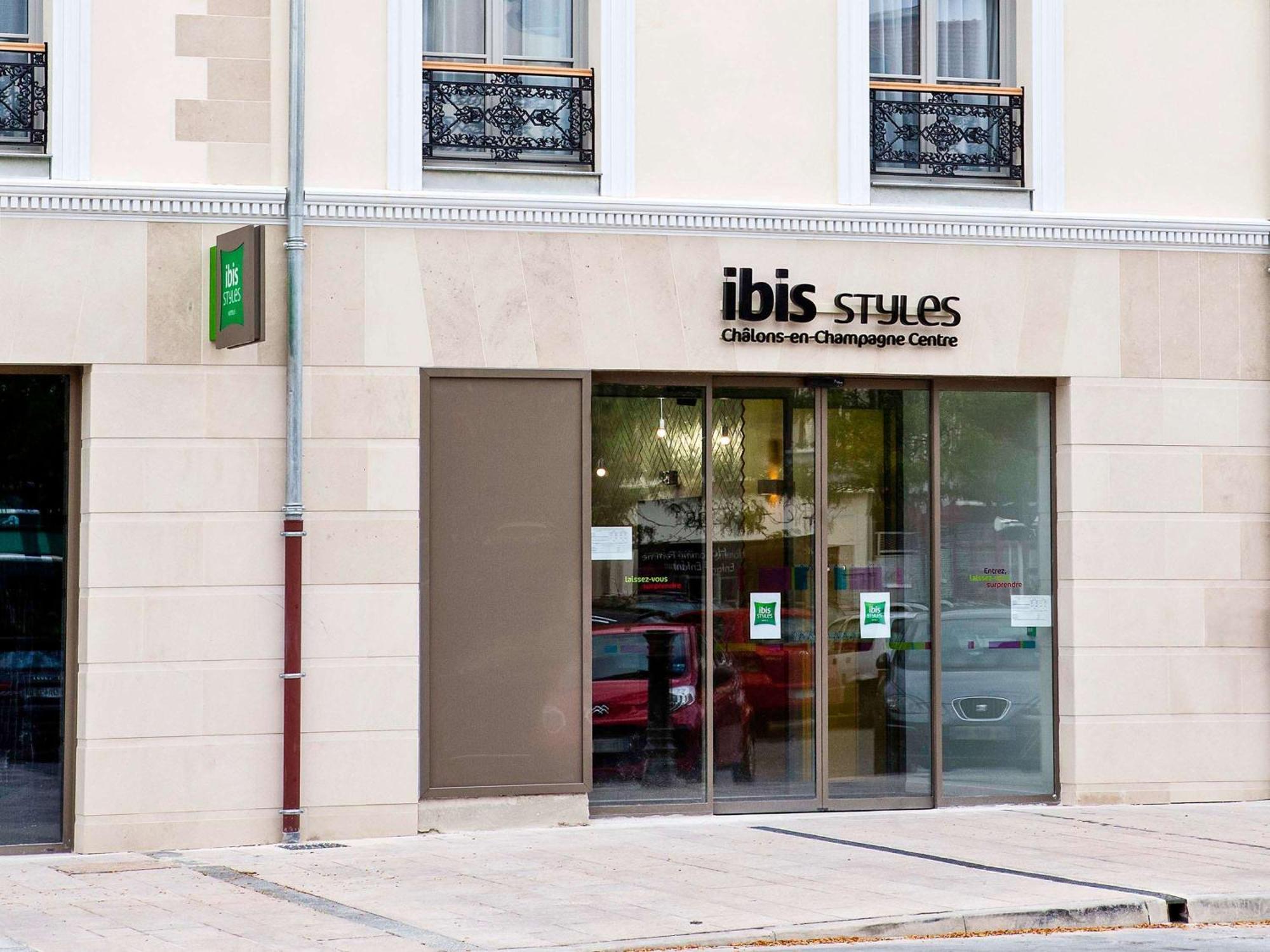 Ibis Styles Chalons En Champagne Centre Châlons-en-Champagne Exterior foto